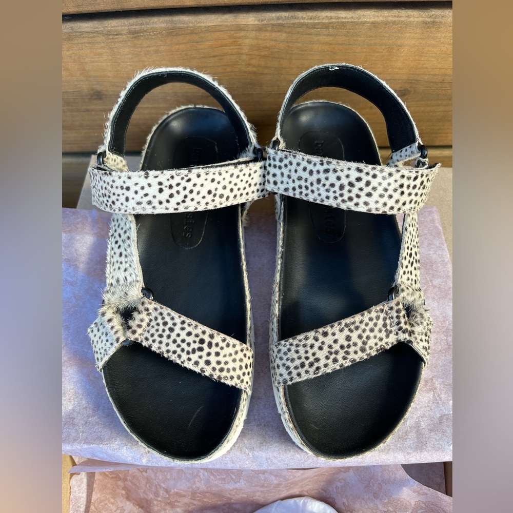 NEW Band of Gypsies, Newport platform strap sandal white cow hair Leather Sz 5.